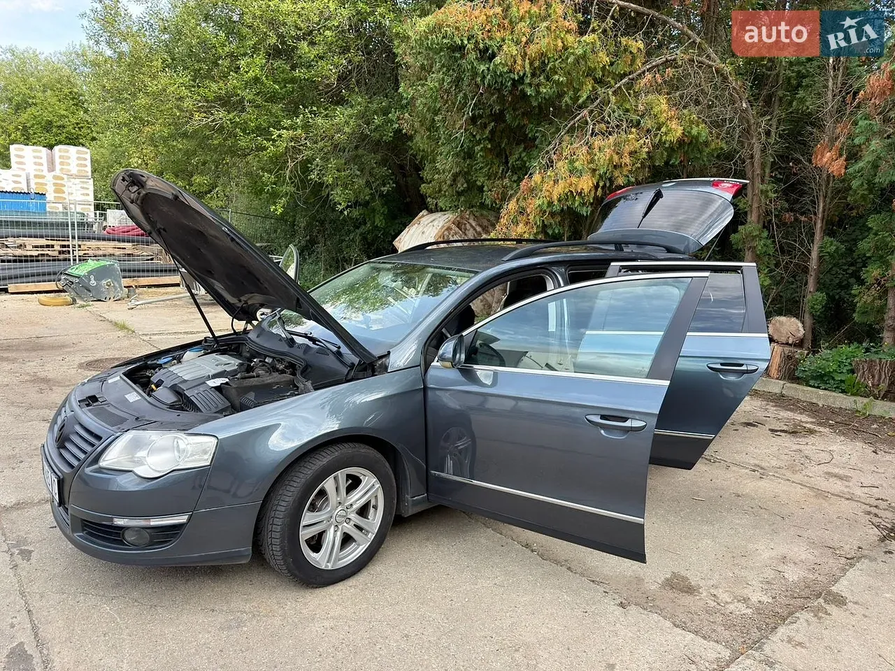 Volkswagen Passat 2010 photo 2