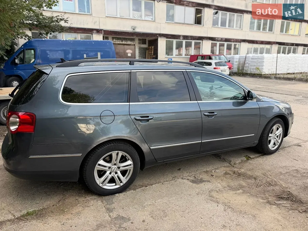 Volkswagen Passat 2010 photo 3