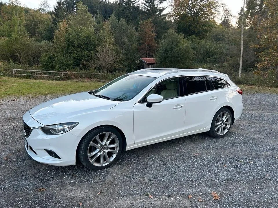 Mazda 6