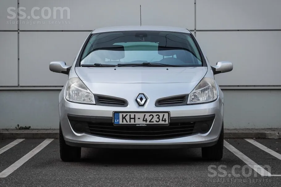 Renault Clio 2007 photo 2