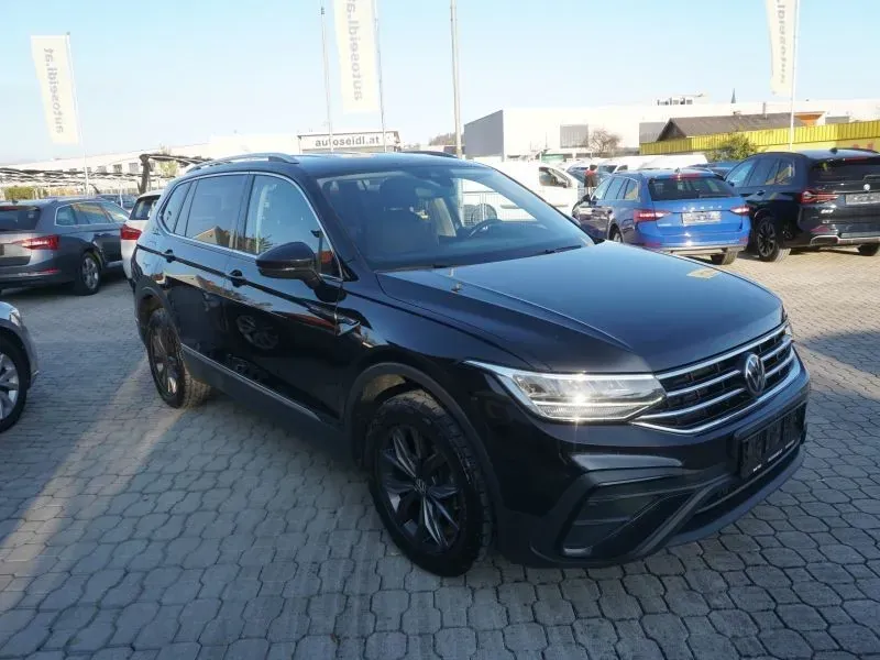 Volkswagen Tiguan 2023 photo 3