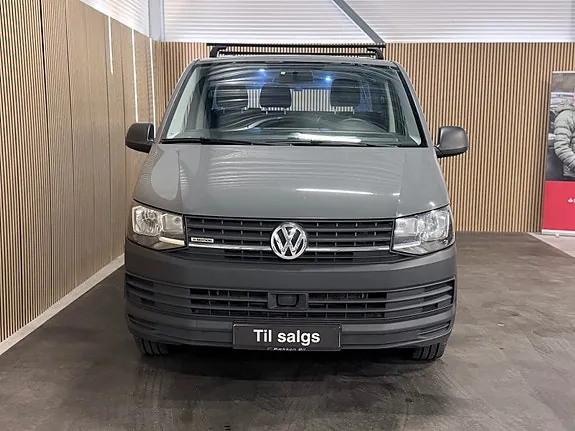Volkswagen Transporter 2018 photo 2