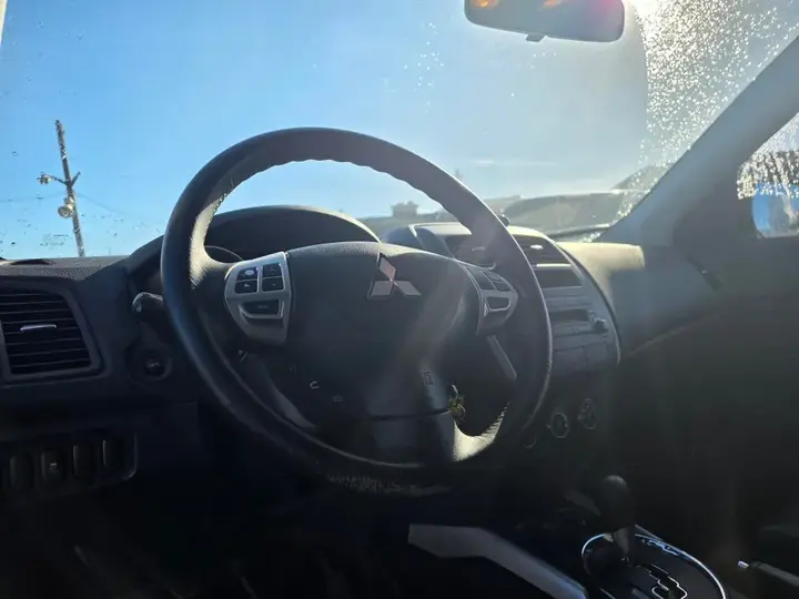 Mitsubishi Rvr 2011 photo 3