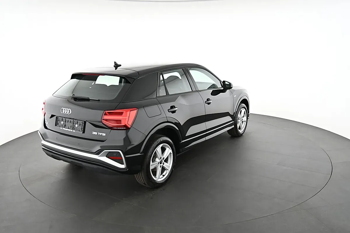 Audi Q2 2025 photo 2