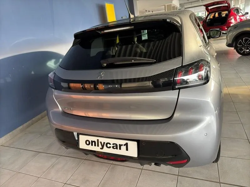 Peugeot 208 2023 photo 4