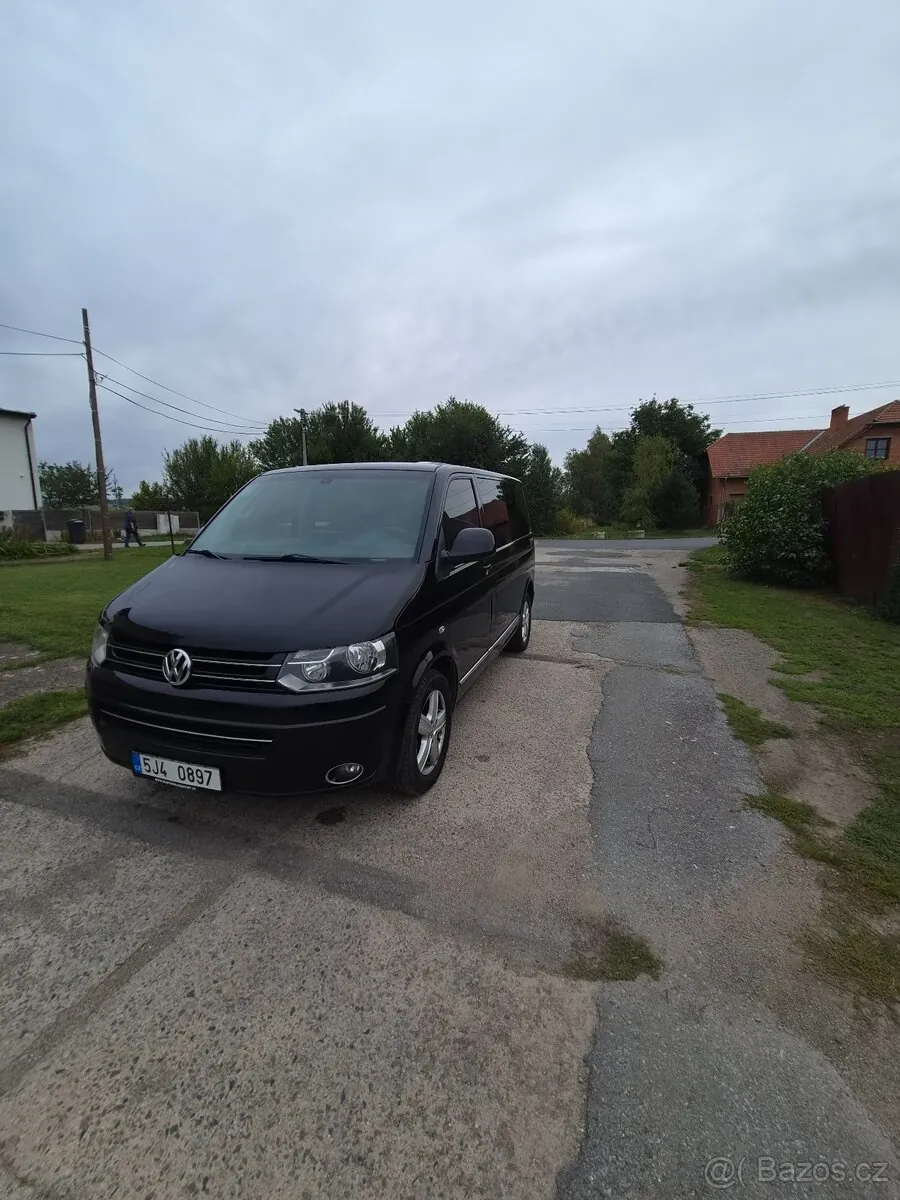 Volkswagen Multivan 2011 photo 4