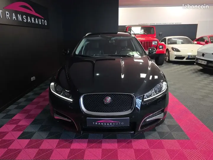 Jaguar Xf 2014 photo 2