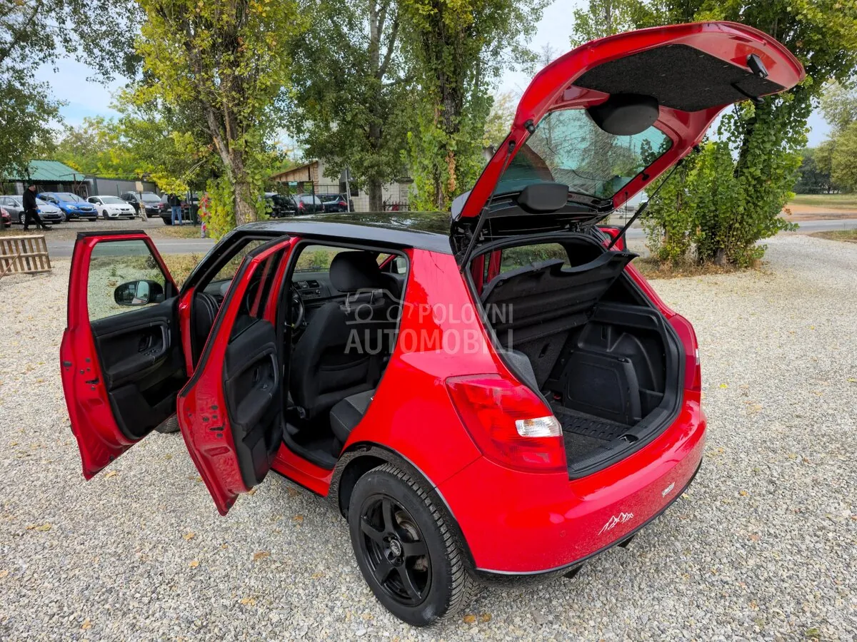 Skoda Fabia 2014 photo 5