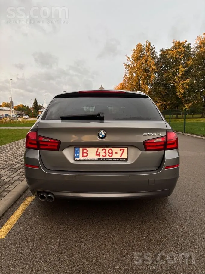 BMW 530 2011 photo 4