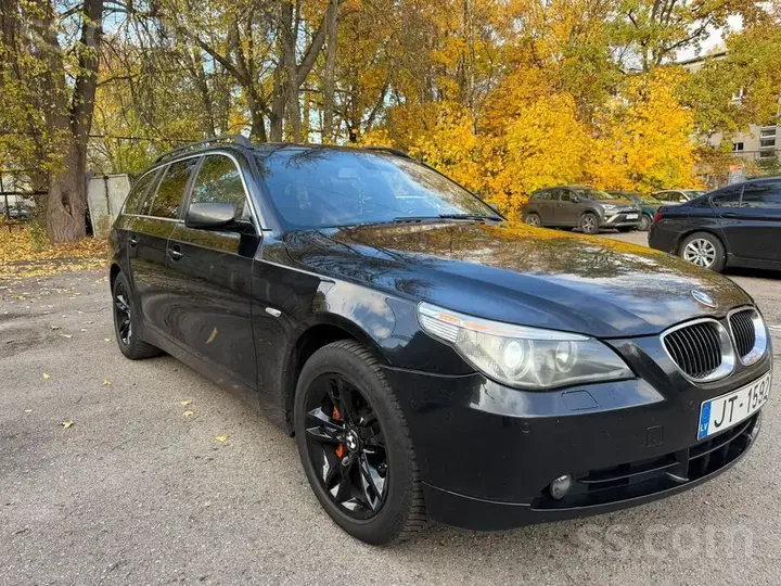 BMW 530