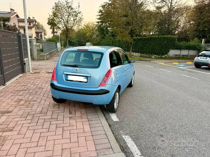 Lancia Ypsilon 2006 photo 2
