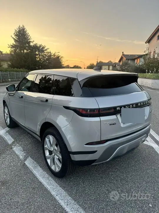 Land Rover Range Rover Evoque 2019 photo 2