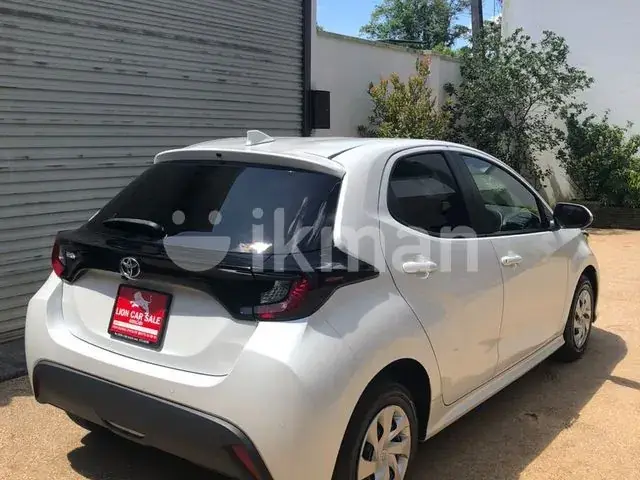 Toyota Yaris 2024 photo 2