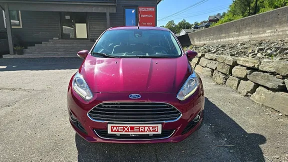 Ford Fiesta 2015 photo 2
