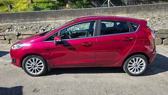 Ford Fiesta 2015 photo 4