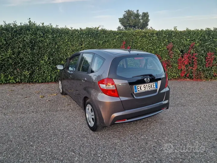 Honda Jazz 2011 photo 5