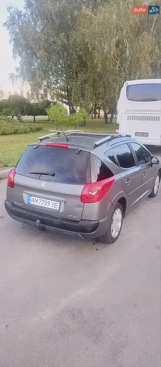 Peugeot 207 2009 photo 4