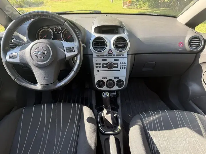 Opel Corsa 2010 photo 4