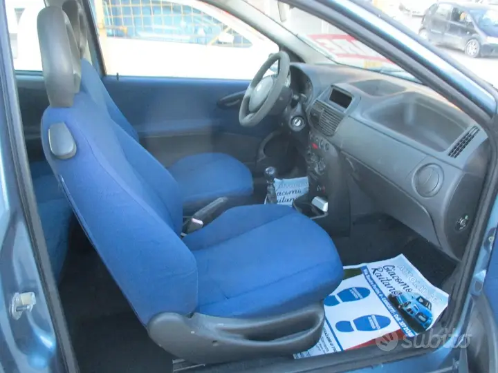 Fiat Punto 2004 photo 3