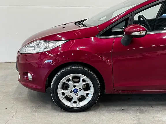 Ford Fiesta 2013 photo 4