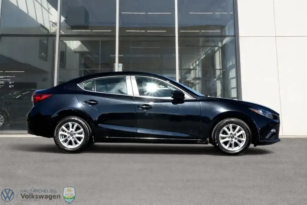 Mazda 3 2016 photo 3