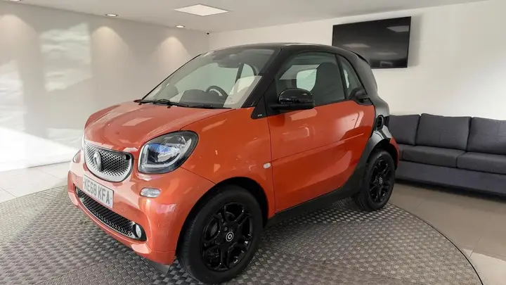 Smart Fortwo 2019 photo 2