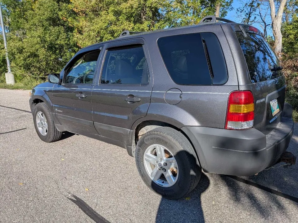 Ford Escape 2005 photo 4
