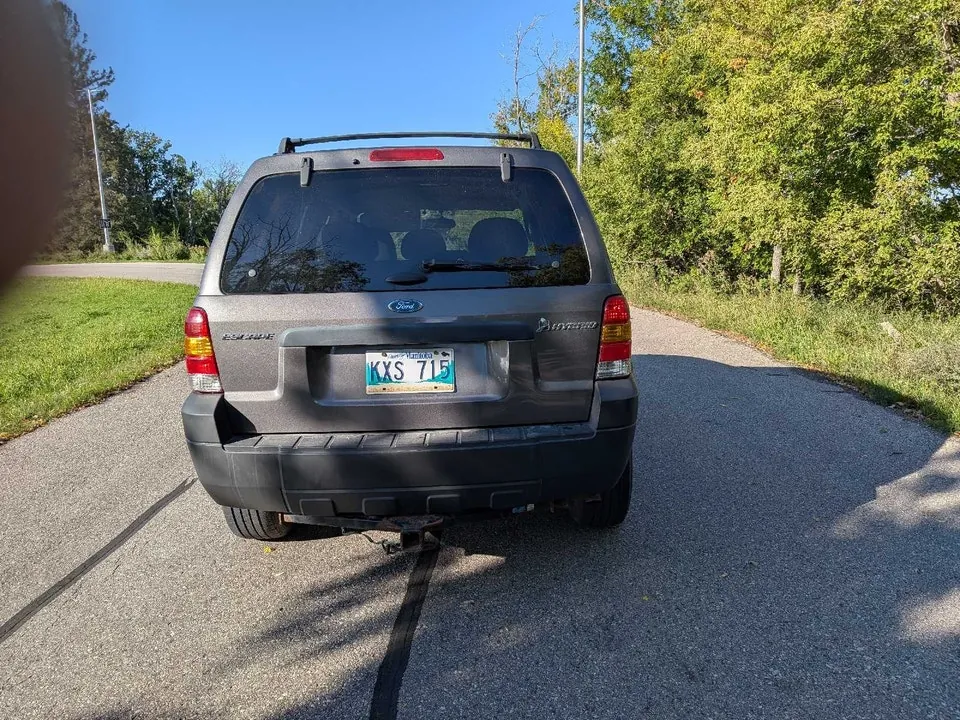 Ford Escape 2005 photo 3