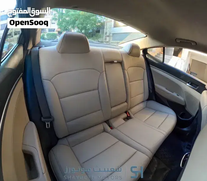 Hyundai Elantra 2020 photo 2