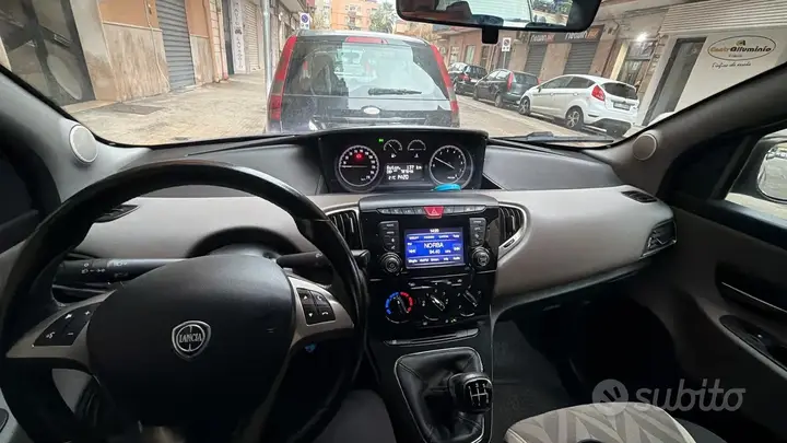 Lancia Ypsilon 2016 photo 3