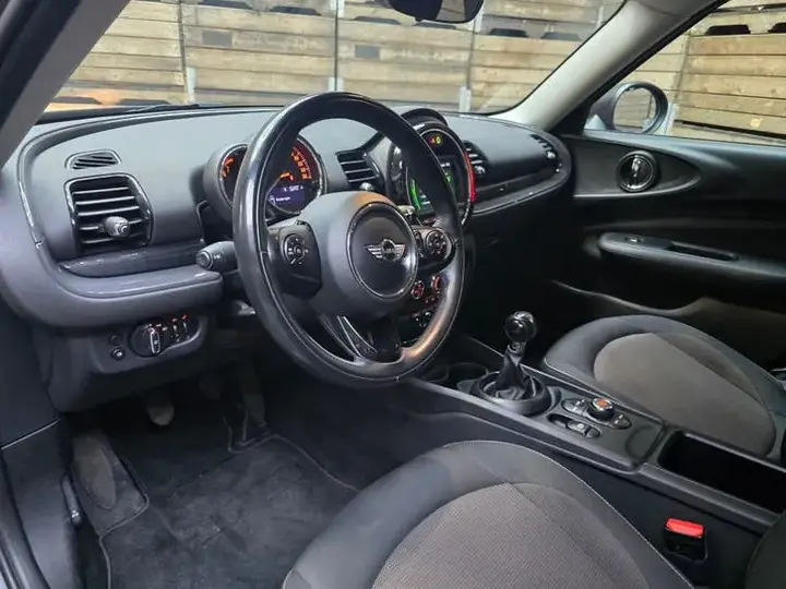 Mini Clubman 2018 photo 3