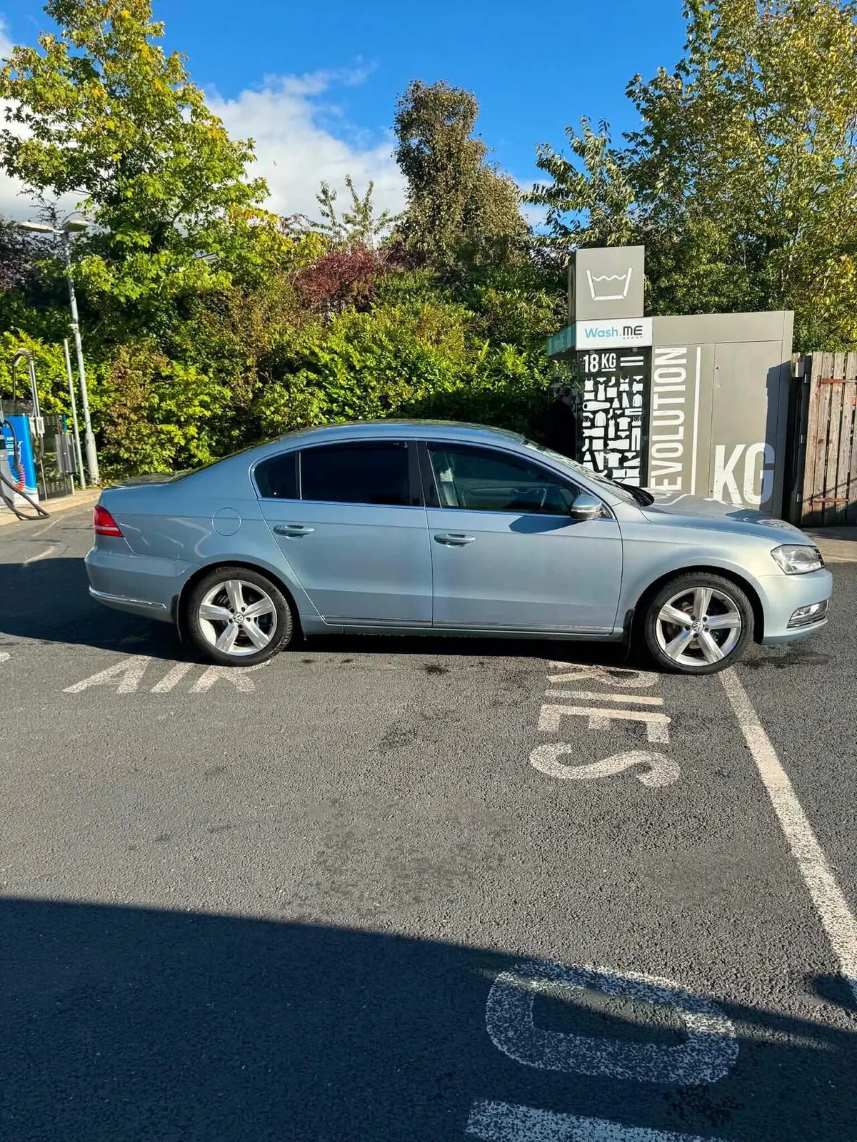 Volkswagen Passat 2011 photo 5