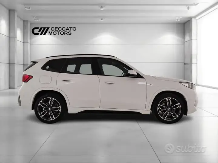 BMW X1 2023 photo 3