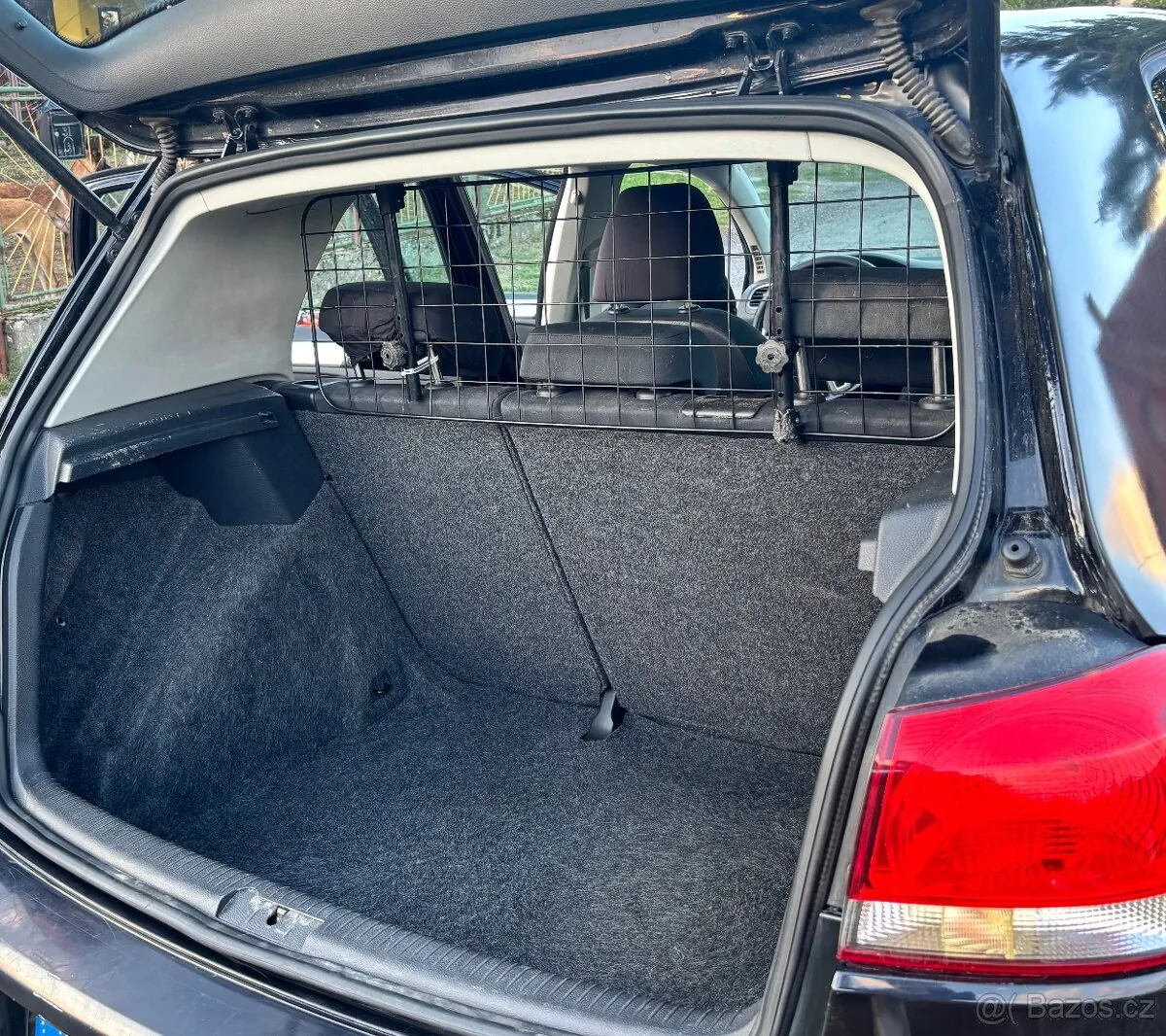 Volkswagen Golf 2010 photo 3