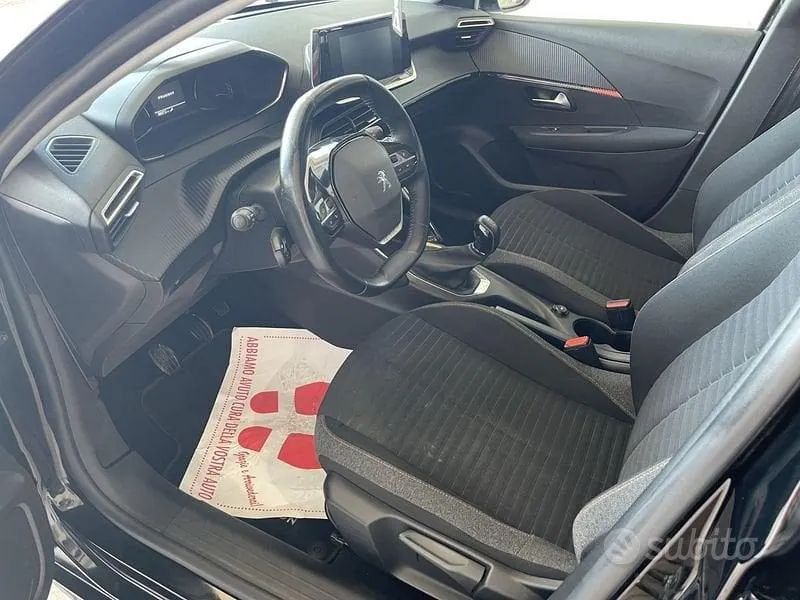 Peugeot 208 2021 photo 5