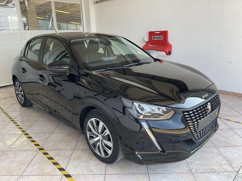 Peugeot 208 2021 photo 2