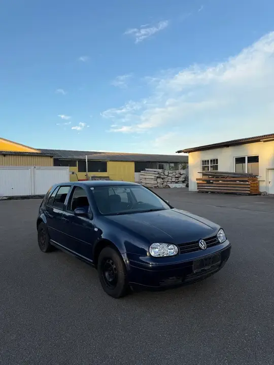 Volkswagen Golf 2000 photo 2