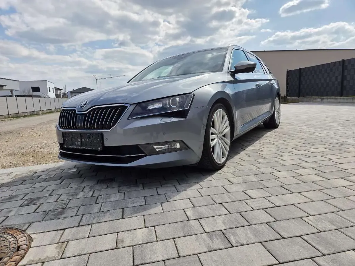 Skoda Superb 2016 photo 2