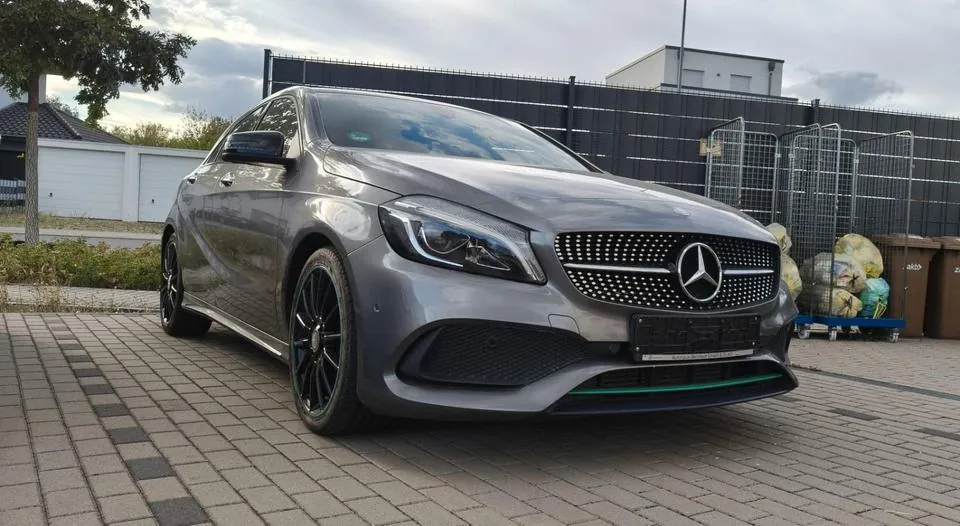 Mercedes-Benz A 200D