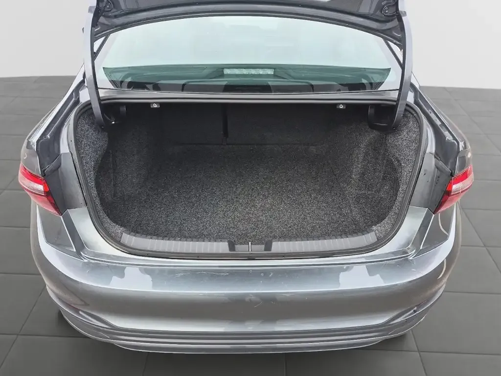 Volkswagen Jetta 2025 photo 5