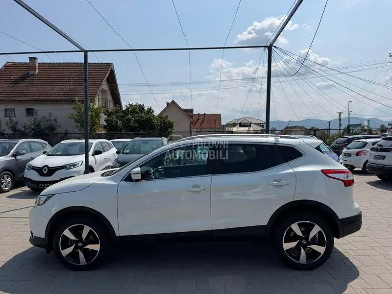 Nissan Qashqai 2015 photo 3