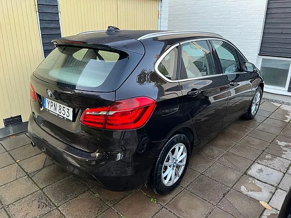BMW 218I 2018 photo 2