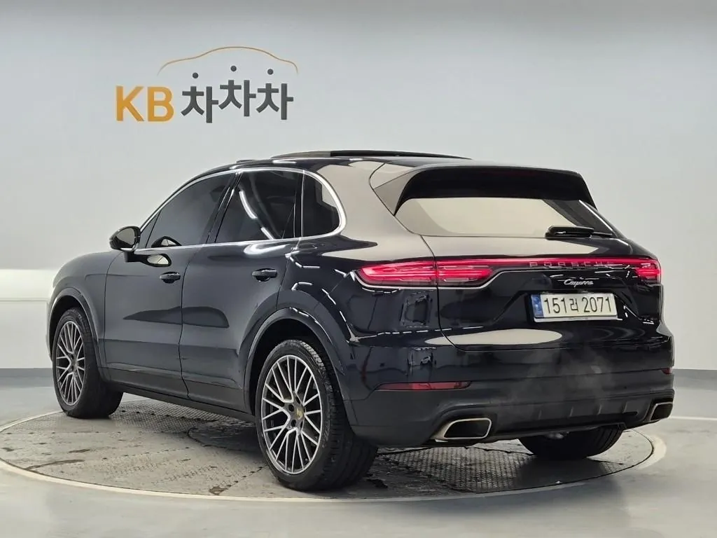 Porsche Cayenne 2021 photo 2