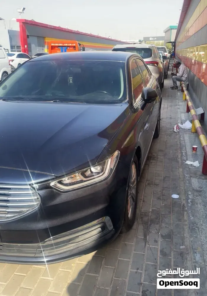 Ford Taurus 2022 photo 2