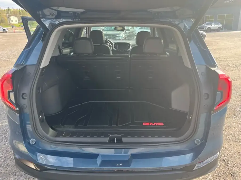 GMC Terrain 2024 photo 5