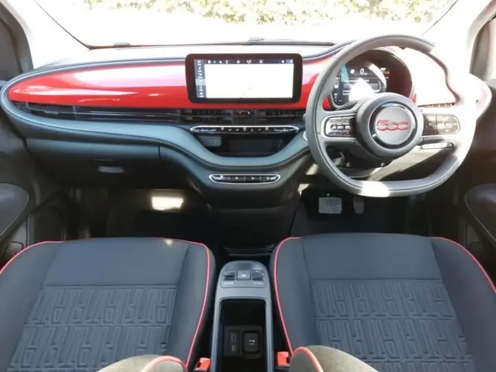 Fiat 500E 2022 photo 3