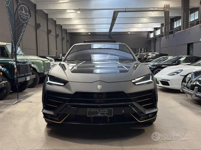 Lamborghini Urus 2024 photo 2