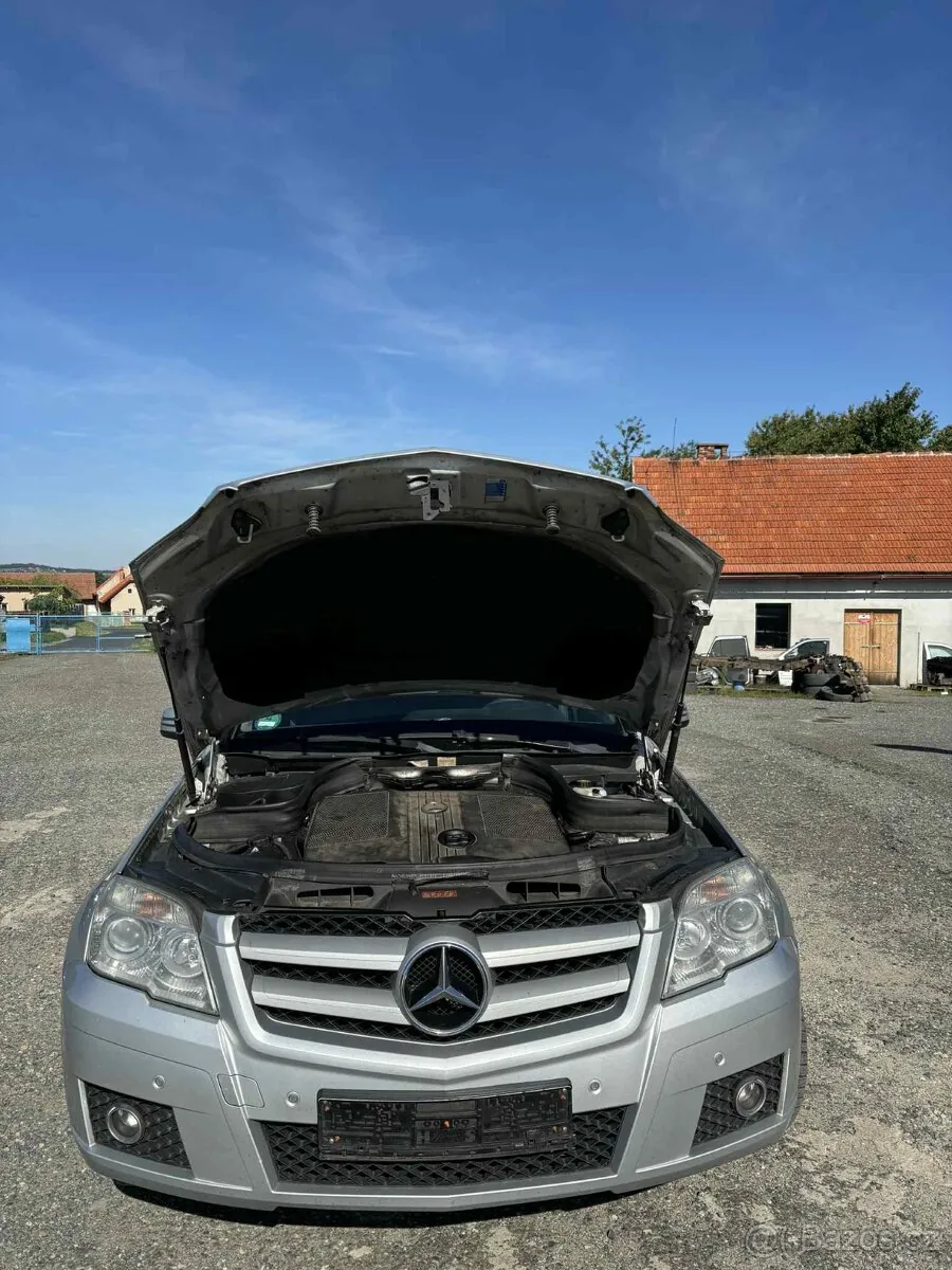 Mercedes-Benz Glk 2010 photo 2