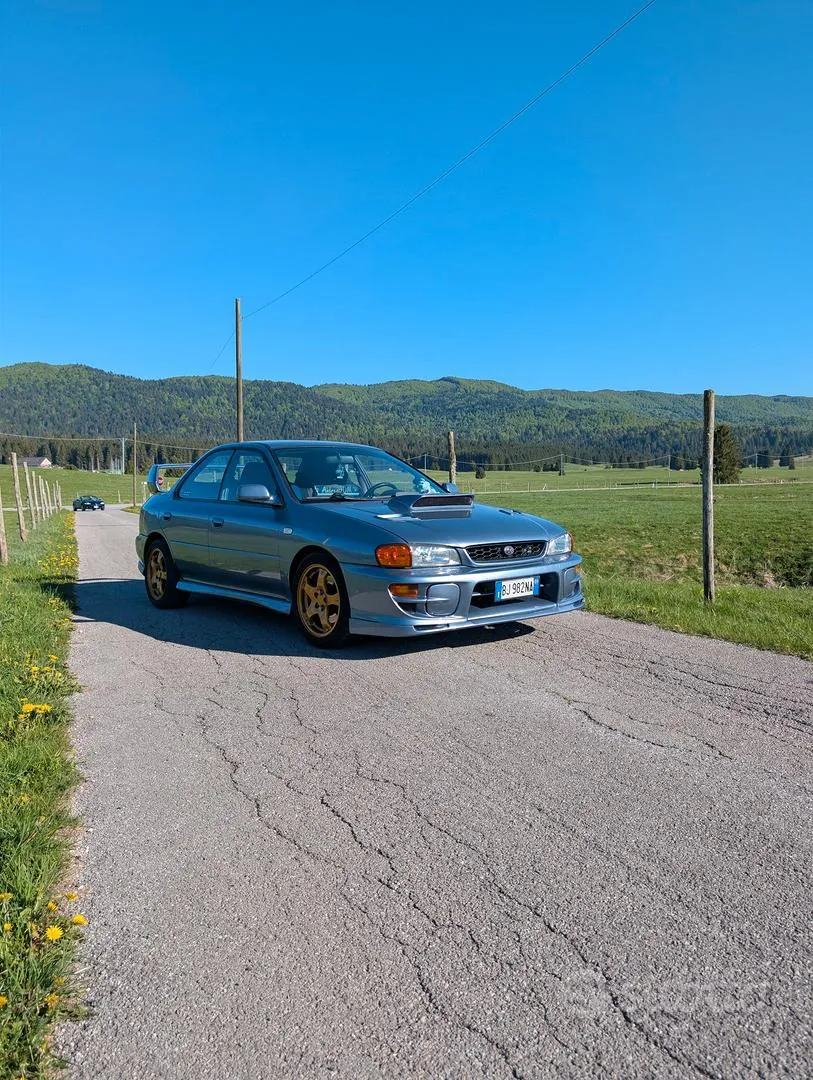 Subaru Impreza 2000 photo 3