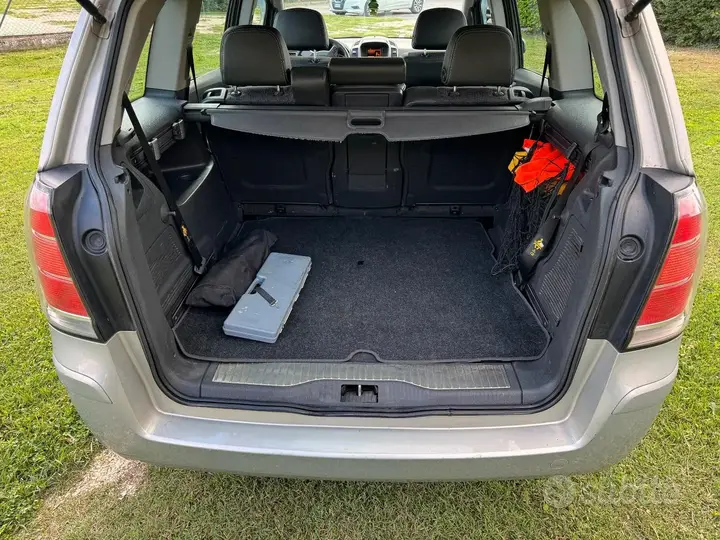 Opel Zafira 2006 photo 4